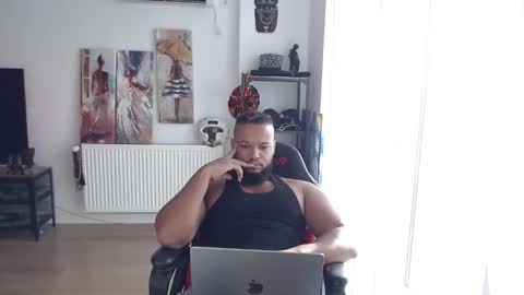 Kingsley online show from March 20, 2:00 pm