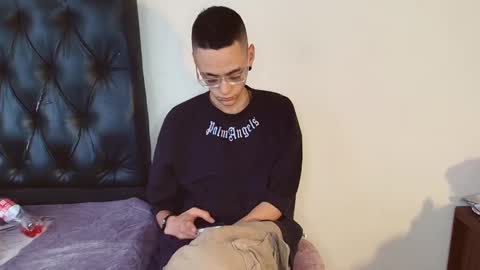 0 oJacob online show from October 6, 6:49 pm