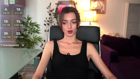 Olivia online show from June 3, 9:42 pm
