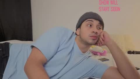 Steven  e online show from February 16, 11:34 pm