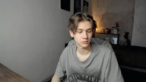 Adam online show from December 4, 9:07 am