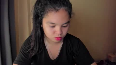 Snapshot of 0wwlo0k chatting on March 12, 5:24 am 0wwlo0k online show from March 12, 5:24 am