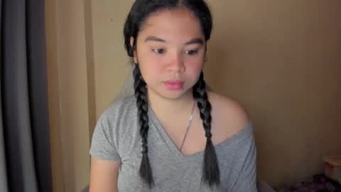 Snapshot of 0wwlo0k chatting on March 16, 3:45 am 0wwlo0k online show from March 16, 3:45 am