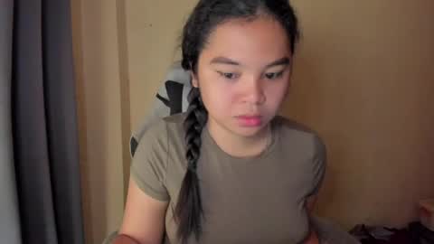 Snapshot of 0wwlo0k chatting on March 18, 4:59 am 0wwlo0k online show from March 18, 4:59 am