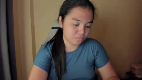 Snapshot of 0wwlo0k chatting on March 30, 4:46 am 0wwlo0k online show from March 30, 4:46 am