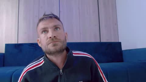 10in_deluxe online show from October 23, 7:29 am