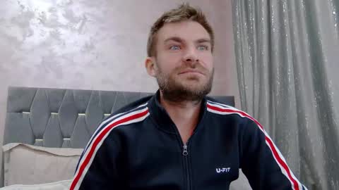 10in_deluxe online show from January 15, 10:09 am