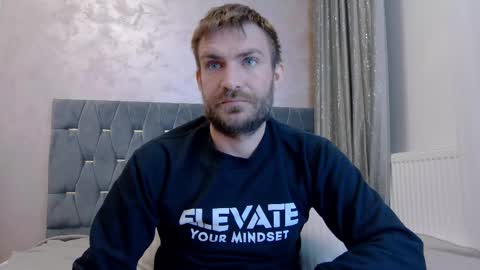 10in_deluxe online show from March 8, 8:40 am