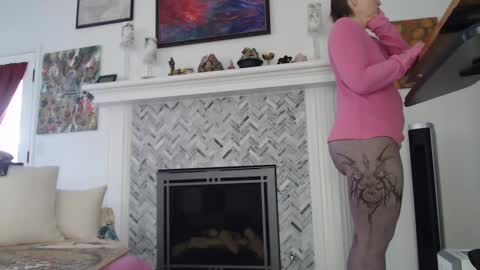 Aurora Willows online show from January 27, 9:11 pm