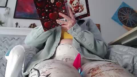 Aurora Willows online show from February 8, 4:43 pm