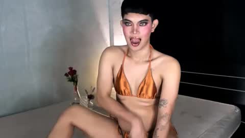 Snapshot of 12inchhugeselfsucker chatting on January 3, 4:48 pm Leren online show from January 3, 4:48 pm