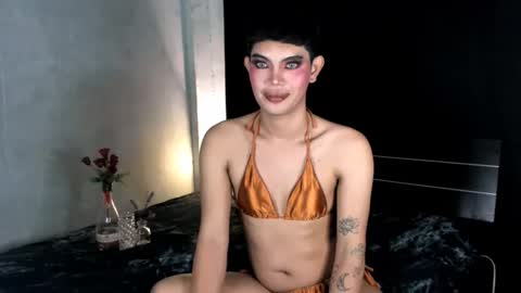 Snapshot of 12inchhugeselfsucker chatting on January 5, 9:25 pm Leren online show from January 5, 9:25 pm