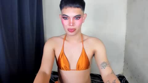 Snapshot of 12inchhugeselfsucker chatting on March 2, 12:43 pm Leren online show from March 2, 12:43 pm