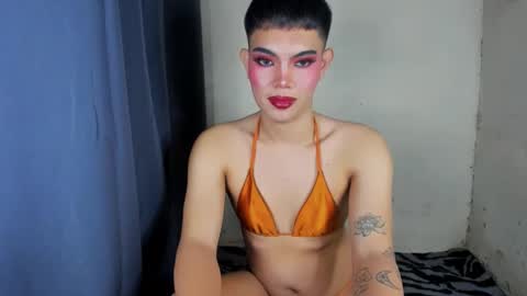 Snapshot of 12inchhugeselfsucker chatting on March 4, 3:26 pm Leren online show from March 4, 3:26 pm