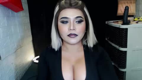 sexy kia online show from February 18, 1:01 am