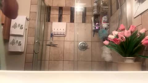 12sil online show from April 7, 12:49 pm