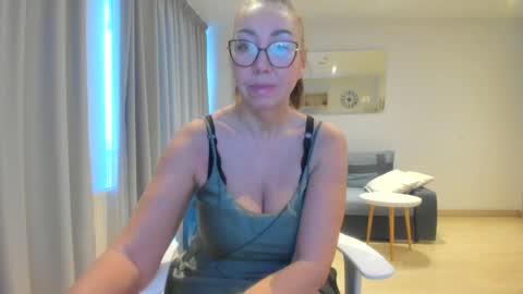 Snapshot of 14risha chatting on February 5, 7:02 am 14risha online show from February 5, 7:02 am