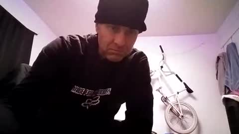 623-302-4866 azlivin online show from February 8, 8:42 am