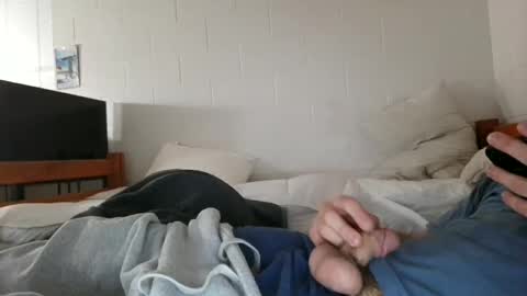 18skinnypee online show from March 3, 1:45 am