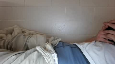 18skinnypee online show from March 11, 7:53 pm