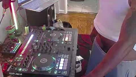 Snapshot of 19ericb68 chatting on April 13, 12:38 am Mr. E the BBC online show from April 13, 12:38 am