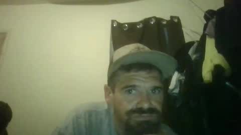 Snapshot of 19johnnyblunt91 chatting on May 17, 6:15 pm 19johnnyblunt91 online show from May 17, 6:15 pm