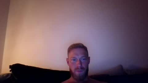Snapshot of 19pk92new chatting on June 15, 11:18 pm 19pk92new online show from June 15, 11:18 pm