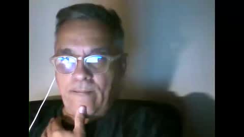 Snapshot of 1_maxx_1 chatting on January 16, 3:02 am 1_maxx_1 online show from January 16, 3:02 am