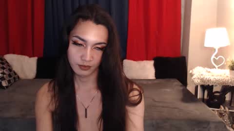 Snapshot of 1chelsea_sins chatting on January 25, 9:35 pm HI IM PUPPY DONT FORGET TO GIVE ME A THUMBS UP LOVE YOU ALL 3 online show from January 25, 9:35 pm