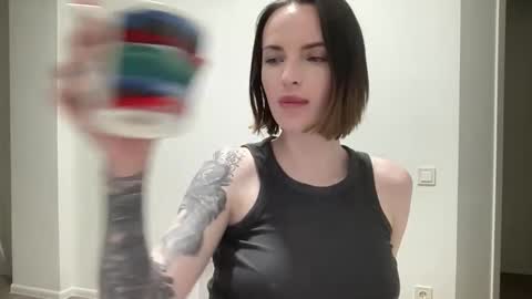 DOVE online show from November 22, 9:03 pm