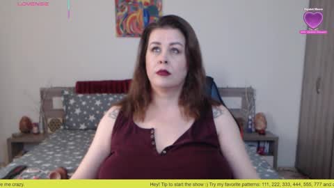 Felicity online show from November 12, 8:15 am