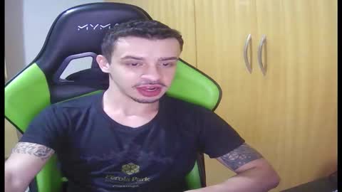 Snapshot of 1good_vibes1 chatting on January 17, 5:23 am 1good_vibes1 online show from January 17, 5:23 am