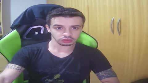 Snapshot of 1good_vibes1 chatting on February 5, 2:49 am 1good_vibes1 online show from February 5, 2:49 am