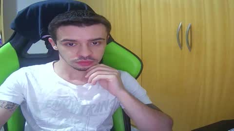 Snapshot of 1good_vibes1 chatting on February 9, 4:38 am 1good_vibes1 online show from February 9, 4:38 am