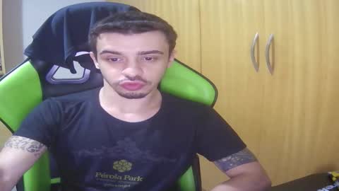 Snapshot of 1good_vibes1 chatting on February 10, 4:16 am 1good_vibes1 online show from February 10, 4:16 am