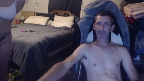 1hotcouple2c online show from September 20, 12:00 am