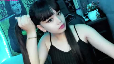 Snapshot of 1hottiegabby chatting on December 16, 12:48 am Gabby online show from December 16, 12:48 am