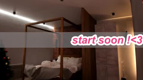 Snapshot of 1i1ypa1mer chatting on February 15, 7:10 pm Lily 3 online show from February 15, 7:10 pm