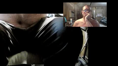 Snapshot of 1isallineed chatting on November 7, 3:45 pm Pussy Slayer online show from November 7, 3:45 pm