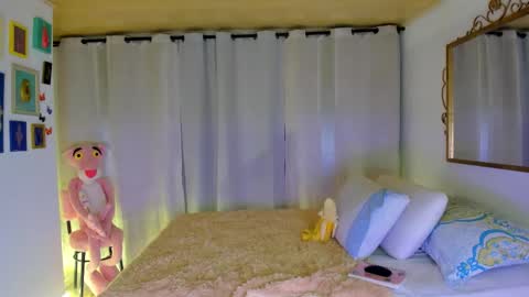 laiaa rivas online show from October 16, 3:29 am