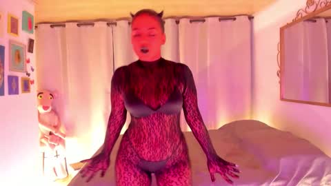 laiaa rivas online show from October 26, 3:12 am