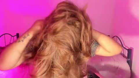 1lovelymess online show from February 13, 12:39 am