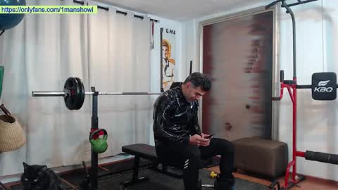 Snapshot of 1manshow11 chatting on January 8, 10:50 am 1manshow11 online show from January 8, 10:50 am