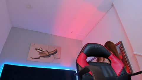 Snapshot of 1marilyn_smithh chatting on February 1, 9:40 pm online show from February 1, 9:40 pm