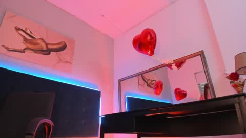 Snapshot of 1marilyn_smithh chatting on February 16, 4:21 pm online show from February 16, 4:21 pm