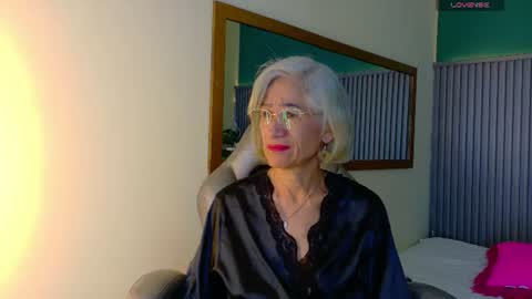 Snapshot of 1miss_monserrate chatting on June 26, 1:26 pm Miss Monserrate online show from June 26, 1:26 pm