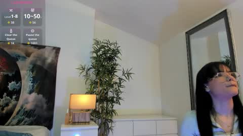 Moona  online show from March 29, 2:55 am