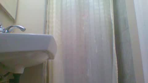 Snapshot of 1nastya8 chatting on December 7, 4:03 pm TheShyOne18 online show from December 7, 4:03 pm