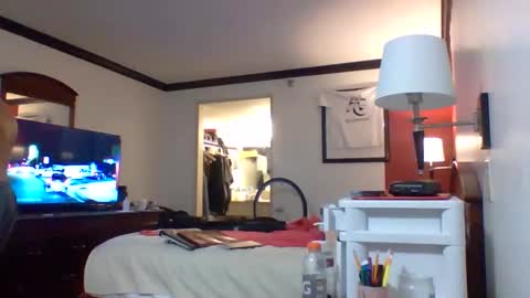 TheShyOne18 online show from May 4, 12:28 am
