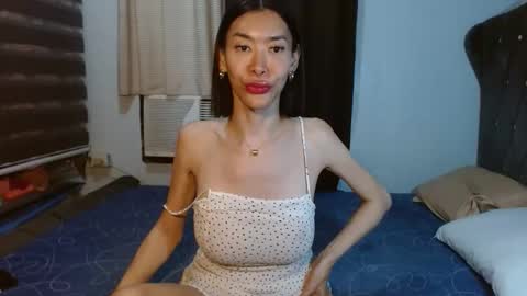 Snapshot of 1perfectmodel4u chatting on May 18, 3:29 pm 1perfectmodel online show from May 18, 3:29 pm